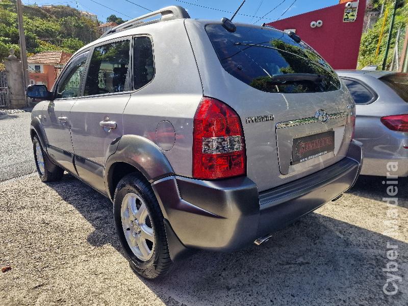 HYUNDAI TUCSON 2.0 CRDI STYLE 4WD 112CV Gasóleo