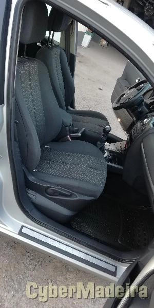RENAULT MEGANE 1.5dci 105cv break 142/mes Gasóleo