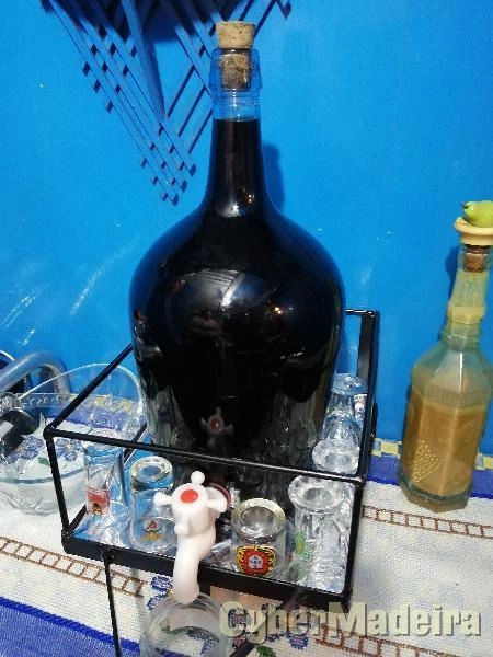 Garrafão e carrosa