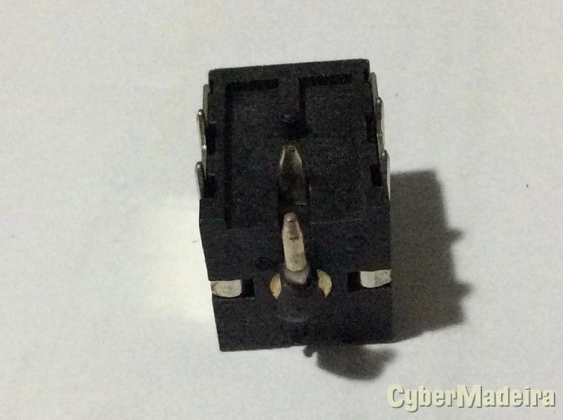 Ficha alimentação portatil toshiba séries P10 , P15 , P20 , P25
