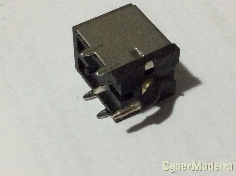 Ficha alimentação portatil toshiba séries P10 , P15 , P20 , P25