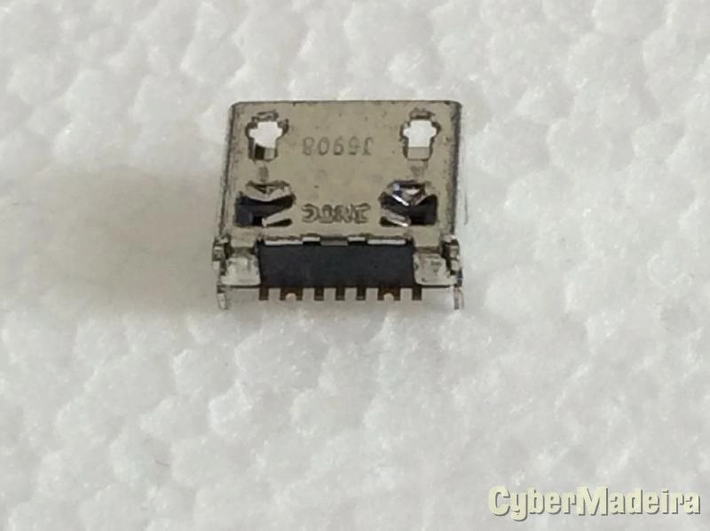 Ficha micro usb samsung G318H , S6810 , S7390 , S7392