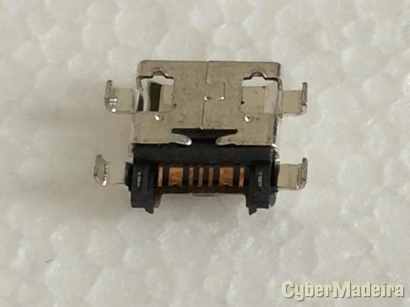 Ficha micro usb samsung SM-G350 , GT-I8162 , GT-I8260 ,GT-S6812 , GT-S7582