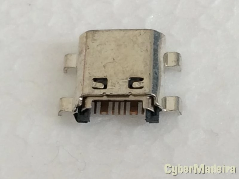 Ficha micro usb samsung SM-G350 , GT-I8162 , GT-I8260 ,GT-S6812 , GT-S7582