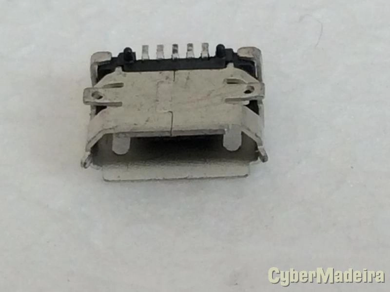 Ficha micro usb Sony E10 , U8 , X10 , etc
