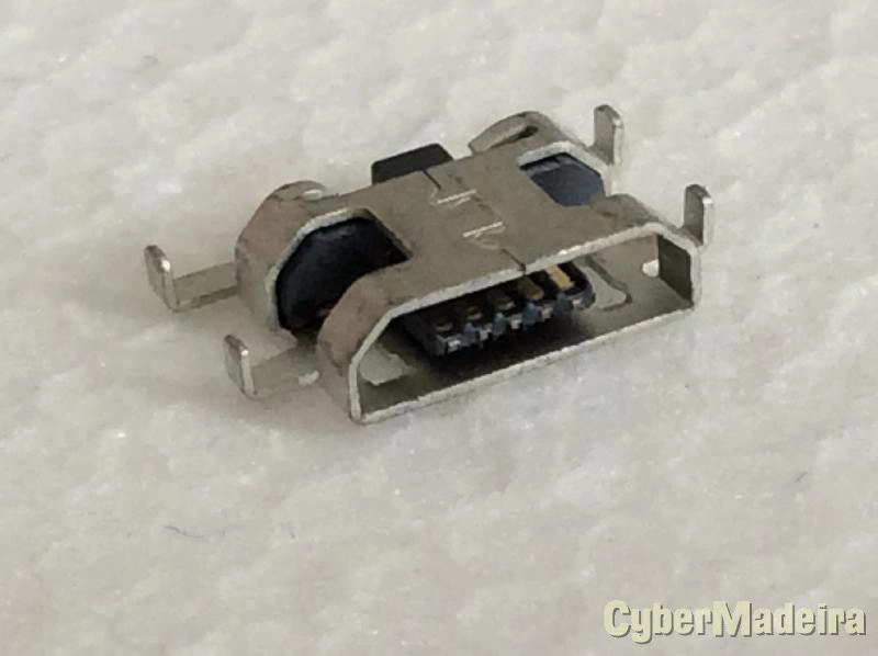 Ficha micro usb Sony C1904 , C1905 , C2204 , C2205