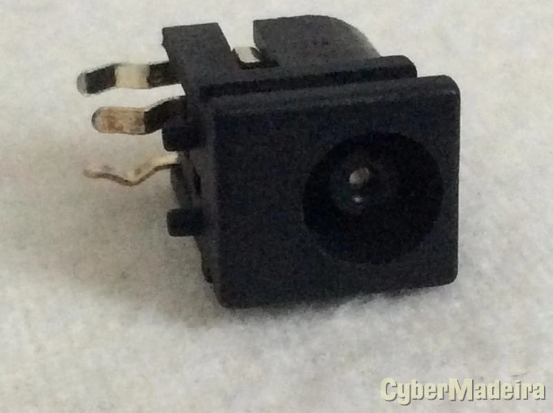 Ficha alimentação computador portatil