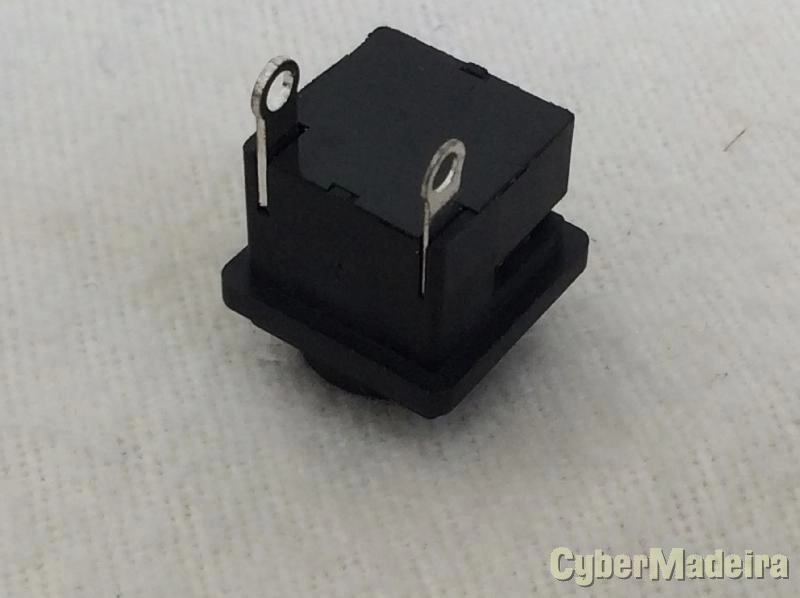 Ficha alimentação computador portatil