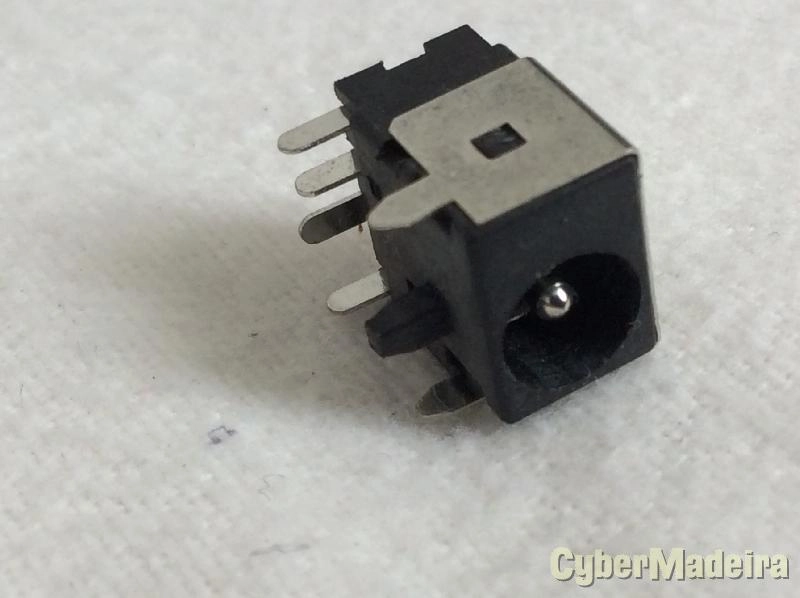 Ficha alimentação computador portatil