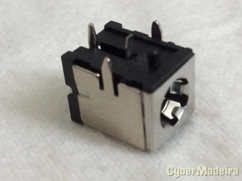 Ficha alimentação computador portatil