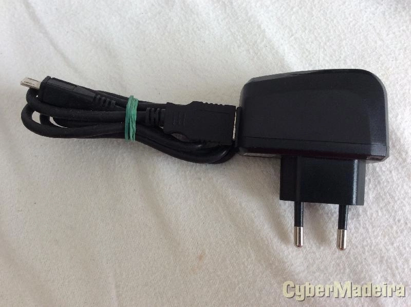Carregador 5V 1A com saida usb + cabo micro usb