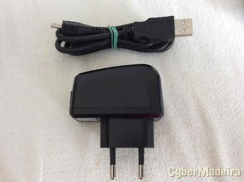 Carregador 5V 1A com saida usb + cabo micro usb