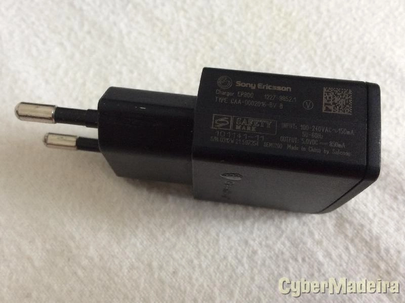 Carregador Sony ericsson EP800 5V 850MAH