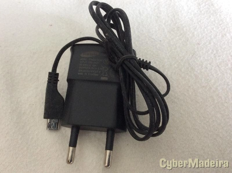 Carregador Samsung ETAOU10EBE  5V 700mAh