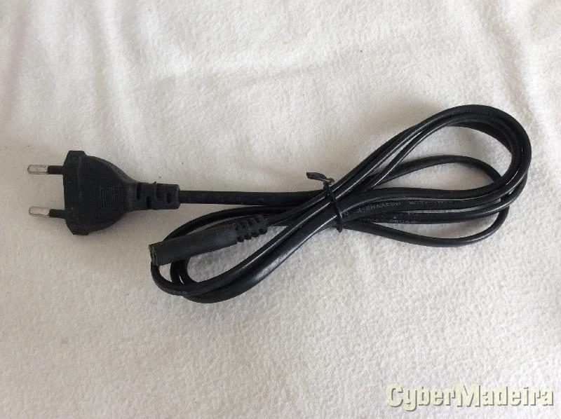 Cabo alimentação 220V com ficha tipo 8