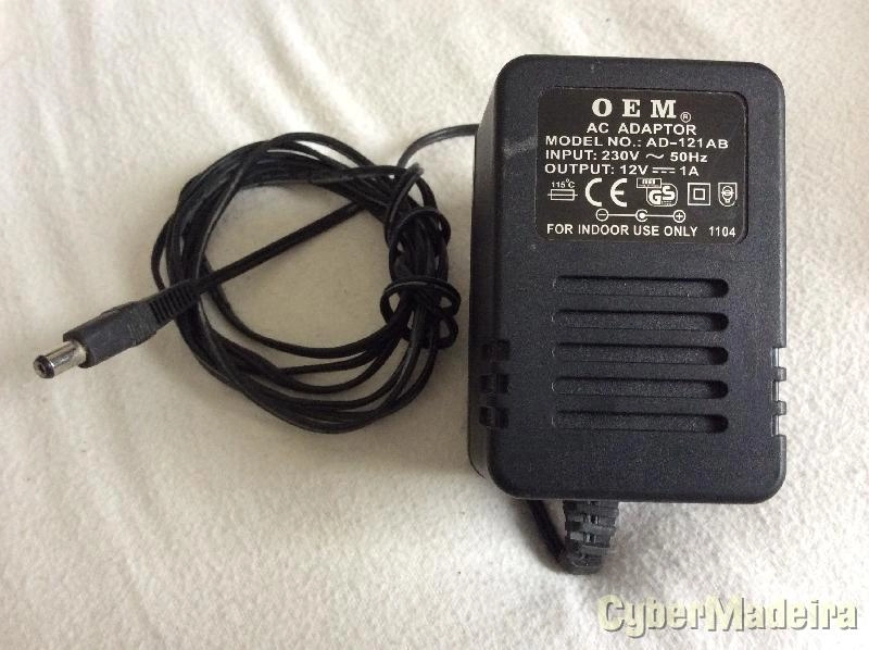 Transformador modelo AD-121AB   12V 1A