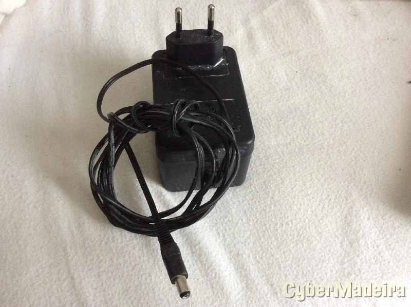 Transformador modelo AD-121AB   12V 1A