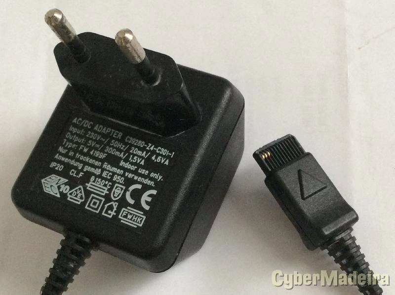 Carregador telemóveis Siemens C39280-Z4-C301-1 Type FW 4199F