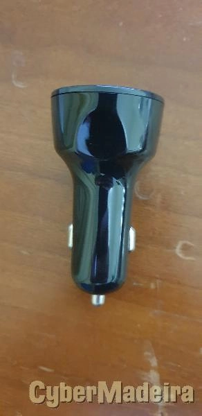 Carregador com 3 entradas USB de isqueiro para o carro (Novo)