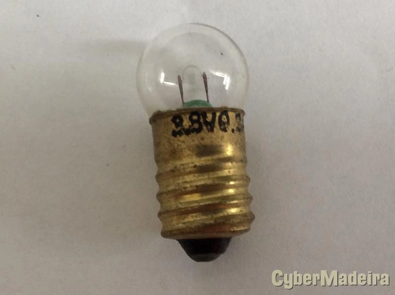 Lampada filamento E10 3,8V 0,3A