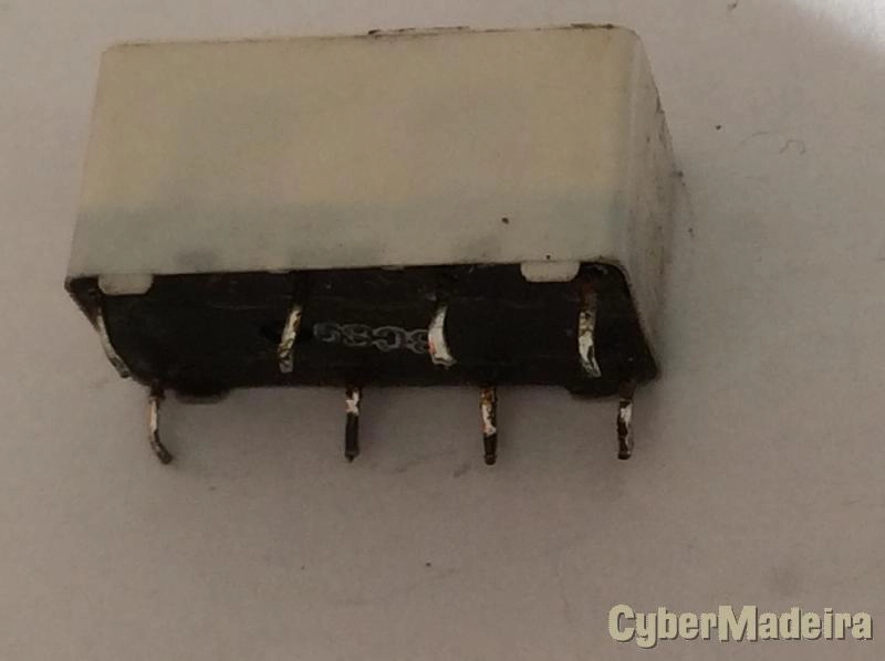 Relê subminiatura 12V Siemens V23042 A2003 B101