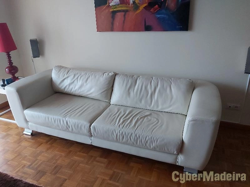 Sofá em pele