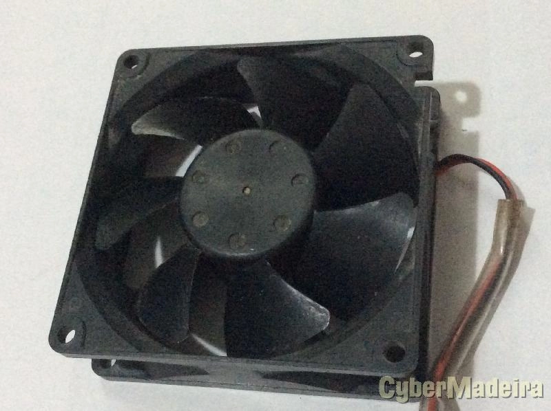 Ventoinha Minebea Model 3110KL-04W-B50  8x8x2,5cm 12V 0,3A
