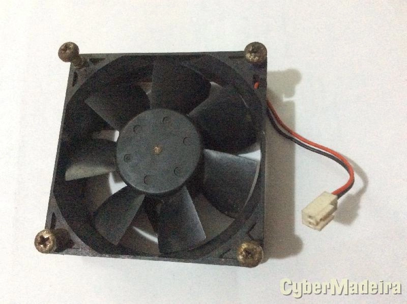 Ventoinha Nidec Beta V TA300DC 8x8x2,5cm 12V 0,29A