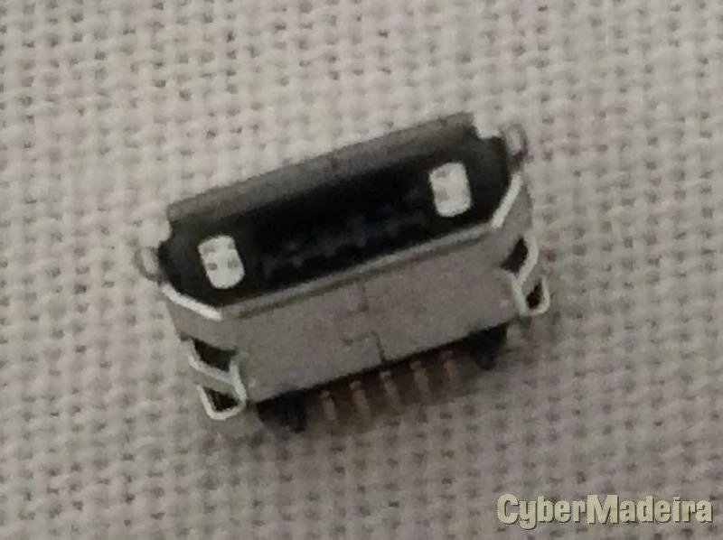 Ficha micro usb telemóvel , Tablet , etc