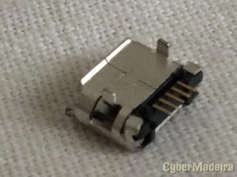 Ficha micro usb telemóvel , Tablet , etc