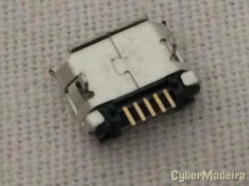 Ficha micro usb telemóvel , Tablet , etc