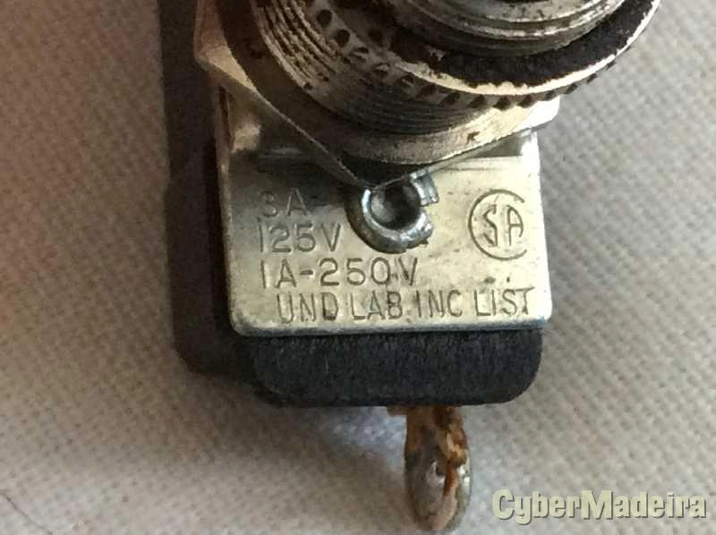 Interruptor de pressão Carling 1A 250V