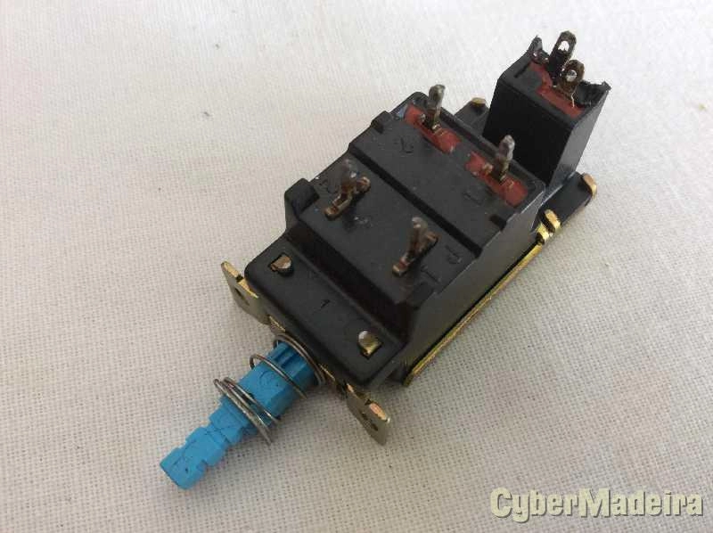 Interruptor bipolar 5A 250VAC  ESB99957A