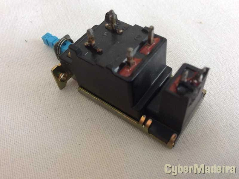 Interruptor bipolar 5A 250VAC  ESB99957A