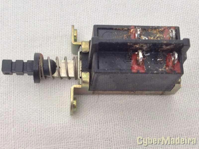 Interruptor bipolar ESB-70294  5A 250VAC Preto