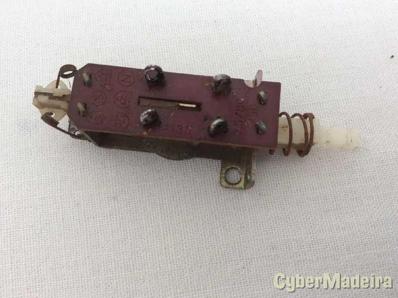 Interruptor bipolar 2,5A 250VAC   4136 CRT Outros NÃO