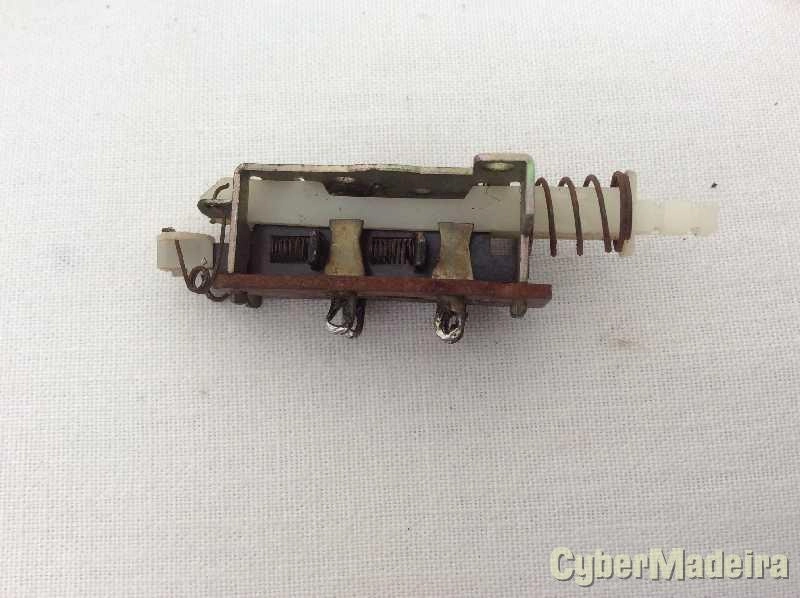 Interruptor bipolar 2,5A 250VAC   4136 CRT Outros NÃO