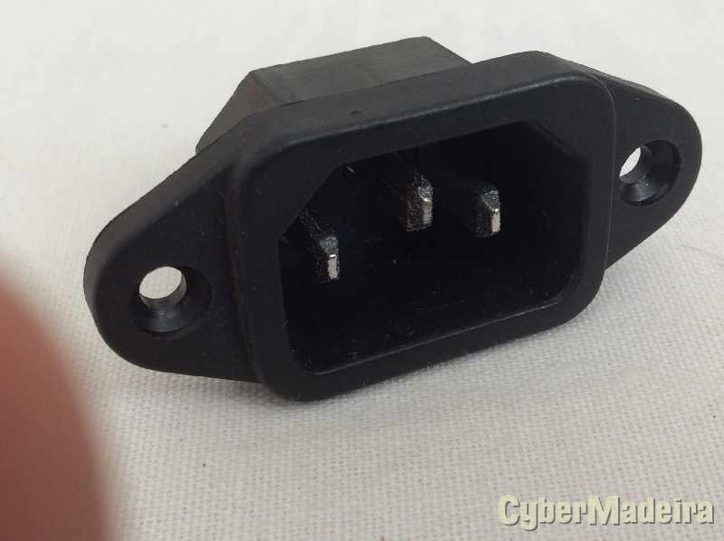 Tomada de painel IEC320 C14 Macho 10A 250V JEC JR-101