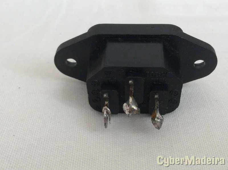 Tomada de painel IEC320 C14 Macho 10A 250V JEC JR-101