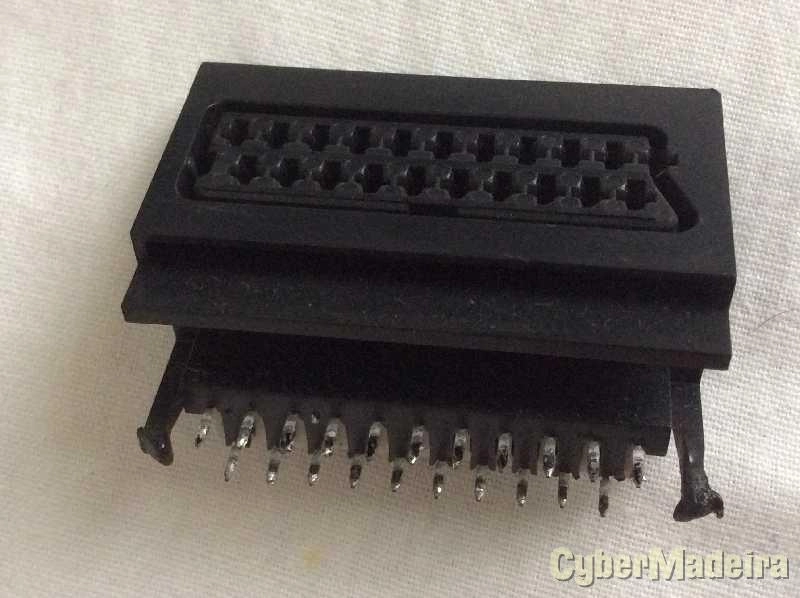 Ficha Scart alta ângulo 90 graus soldar a PCB