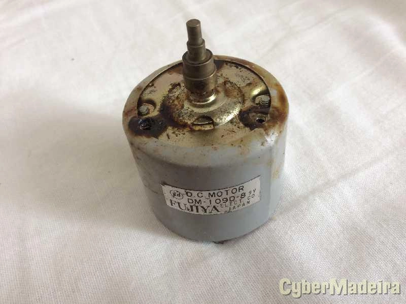 Motor Fujiya 9V DC DM-109D-8