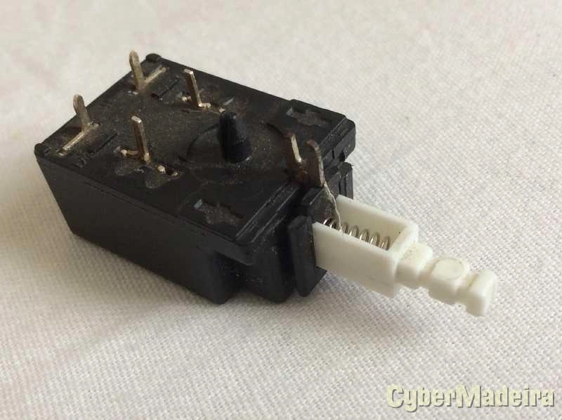 Interruptor bipolar 6A 250VAC  GDE S 95