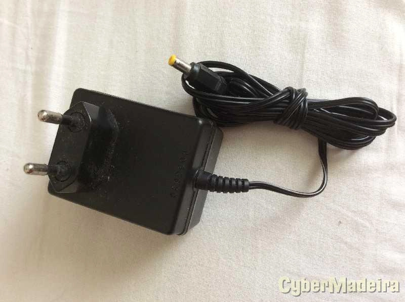 Carregador Sony AC-S901K