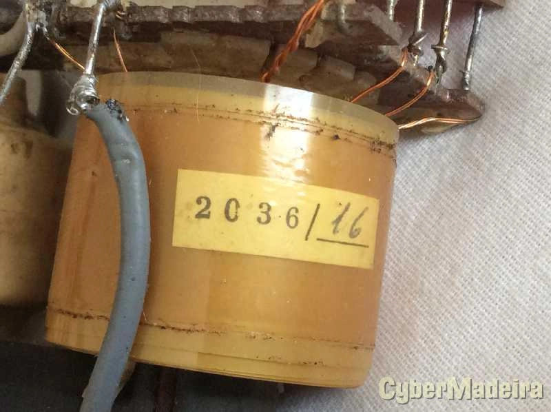 Transformafor de linhas AT2036/16 , AT2036/17 , HR2270 V4