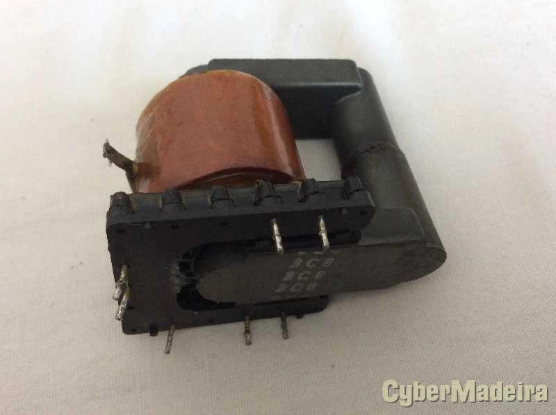 Transformador de linhas TFAT1109F07747 = HR3132