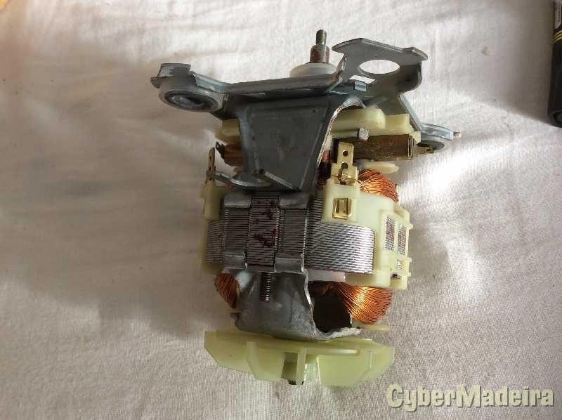 Motor SAVI 5951311.   5 584 852