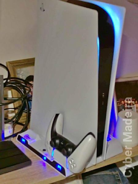 PlayStation 5 + Comando SONY + 10 JOGOS (Ano 2023)