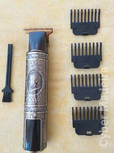 Maquina de barbear e cortar cabelo