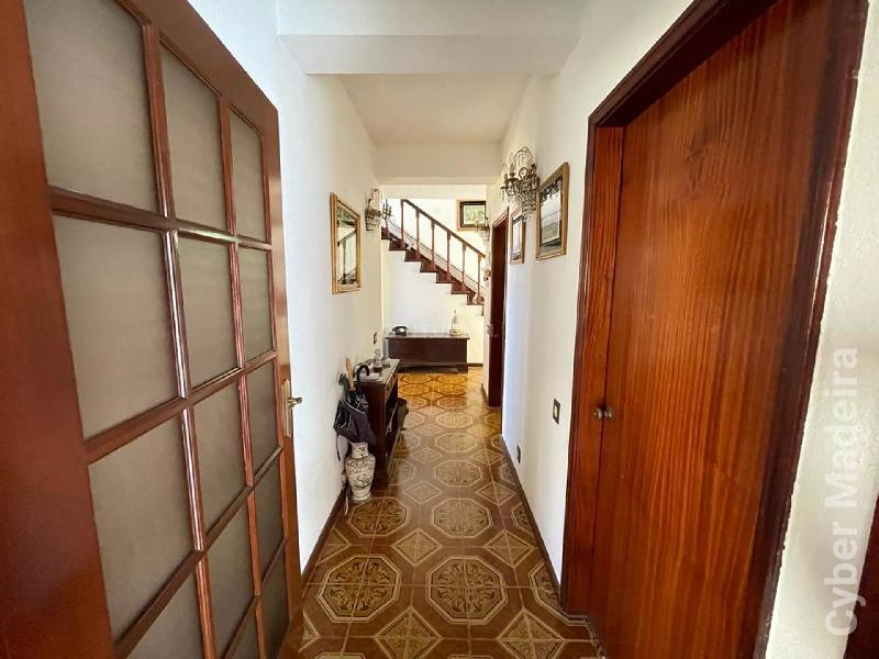 Moradia T4 para Venda Arco da Calheta, Cales e Chade