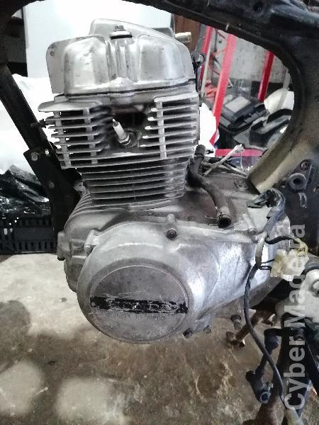 Motor Honda CB 250 N